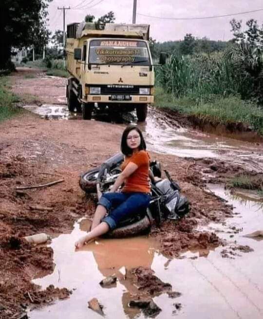 Jatuh Dari Motor Nggak Bikin 3 Orang Ini Berhenti Eksis